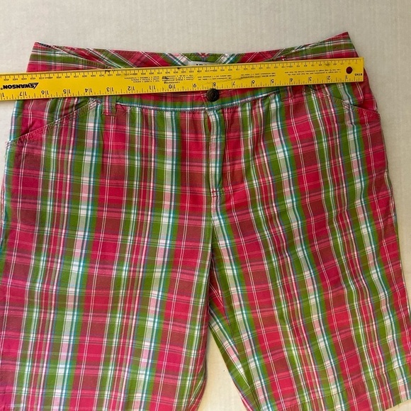 IZOD Bermuda pink & green plaid women’s shorts Sz-8. X18 - Picture 8 of 9
